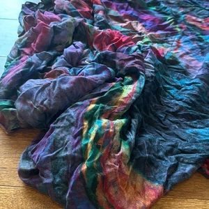 Front Row Society Scarf. Artwork: Eden.